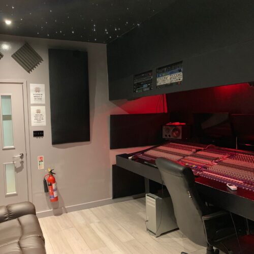 The Buzy Recording Studio-5