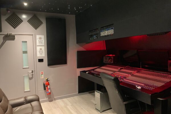 The Buzy Recording Studio-5